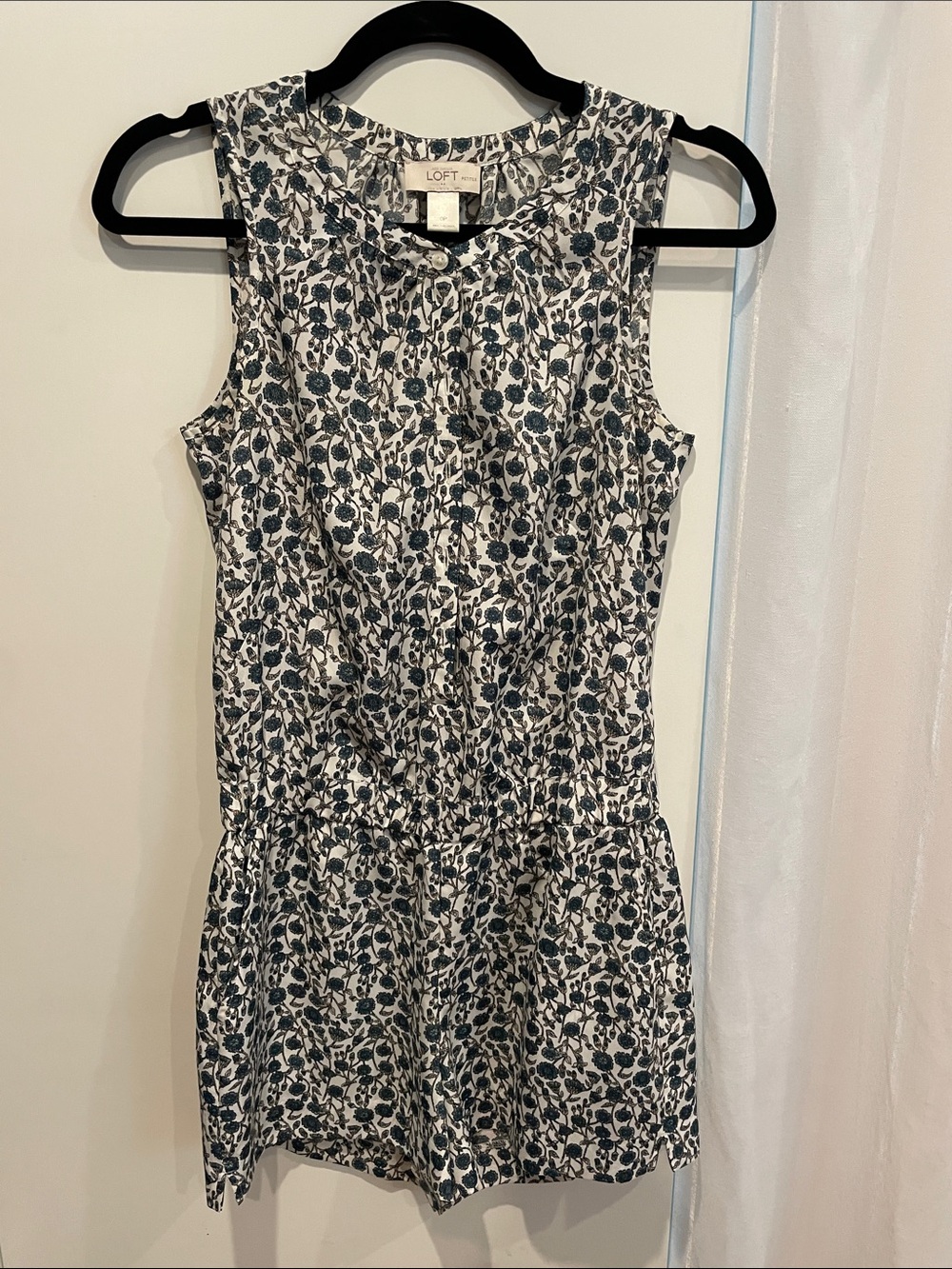 LOFT Floral Print One-Piece button down Sleeveless Romper with side pockets